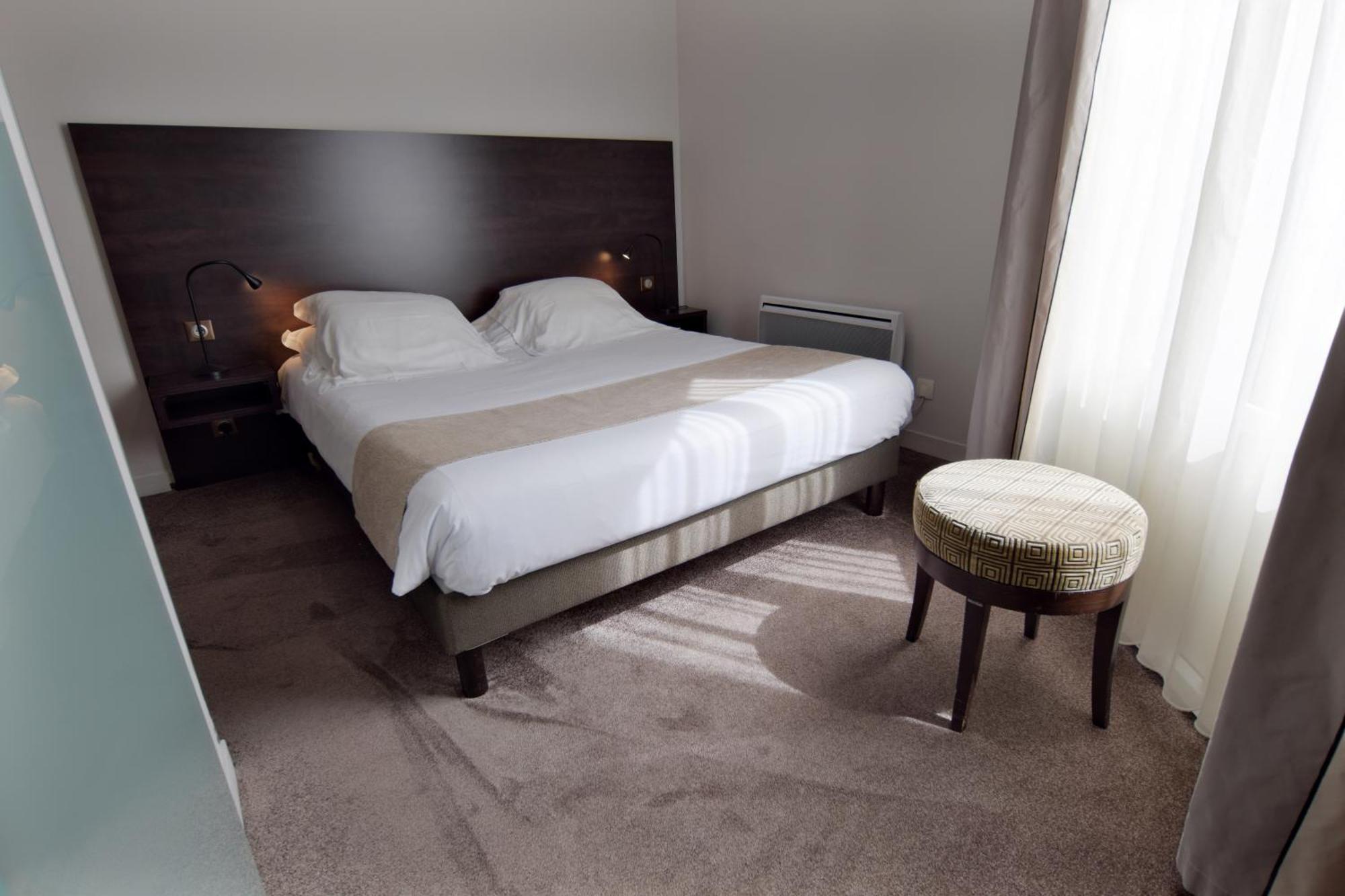 Ronsard Hotel