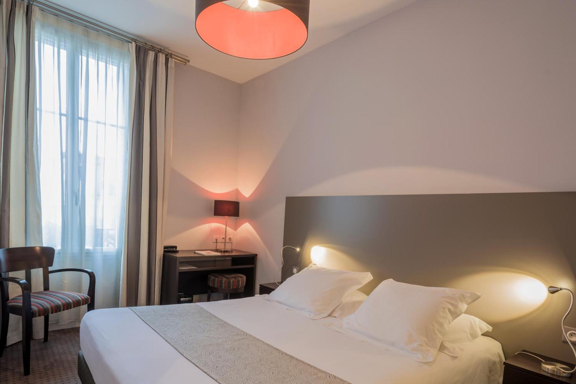 Ronsard Hotel 2*