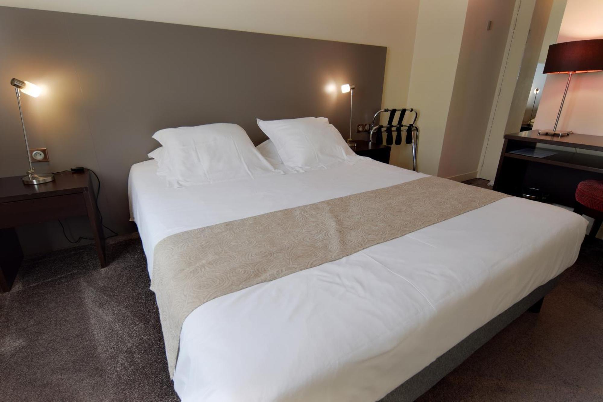 Ronsard Hotel