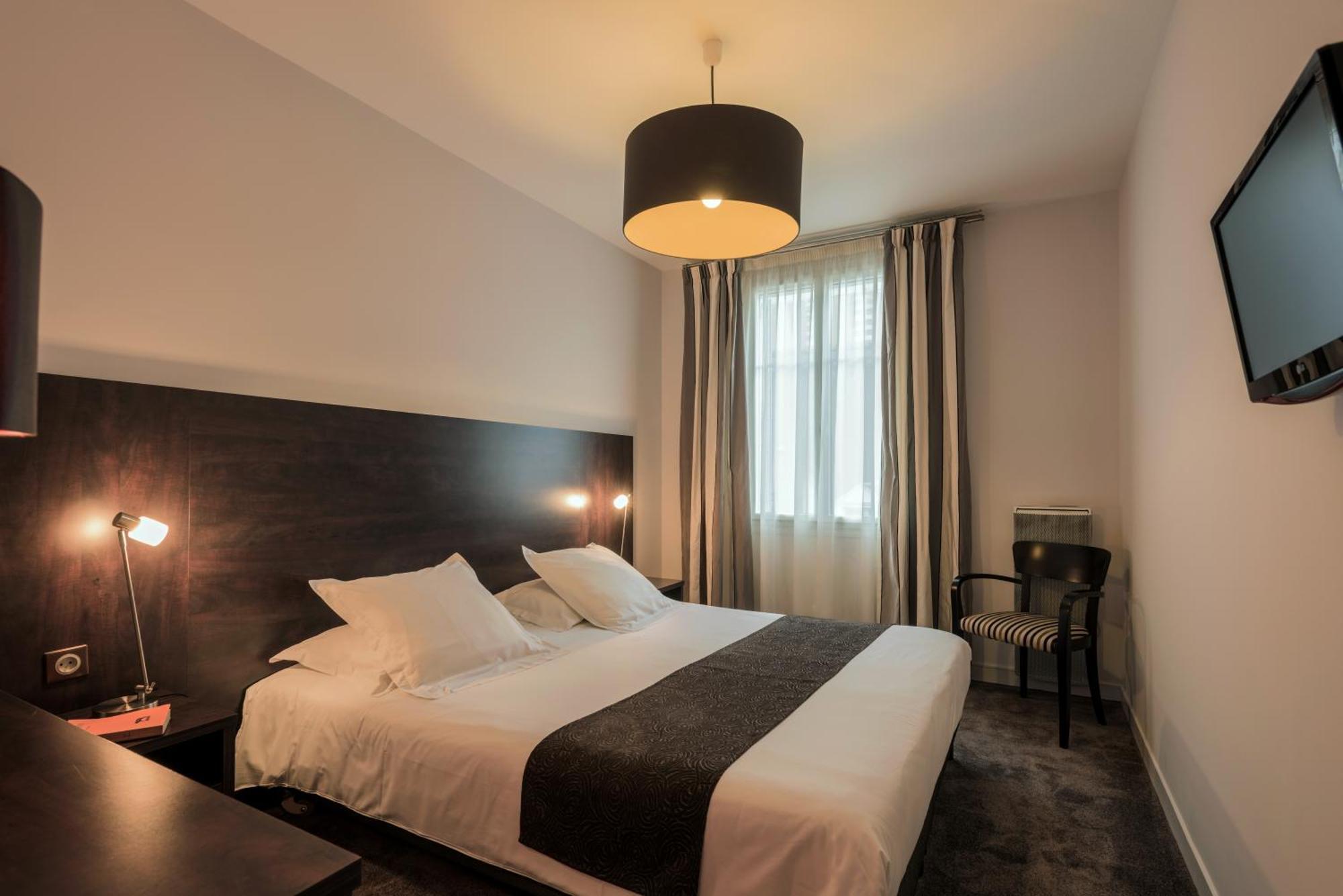 Ronsard Hotel